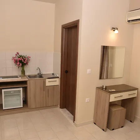 Rose Apartmanhotel *