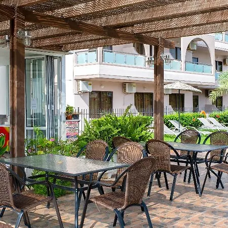 Rose Apartmanhotel