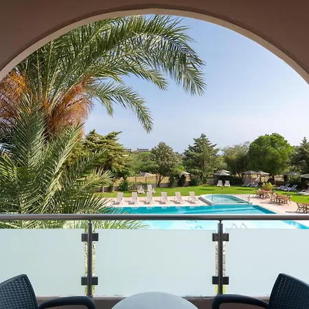 アパートホテル Rose ファリラキ