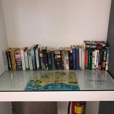 アパートホテル Rose ファリラキ